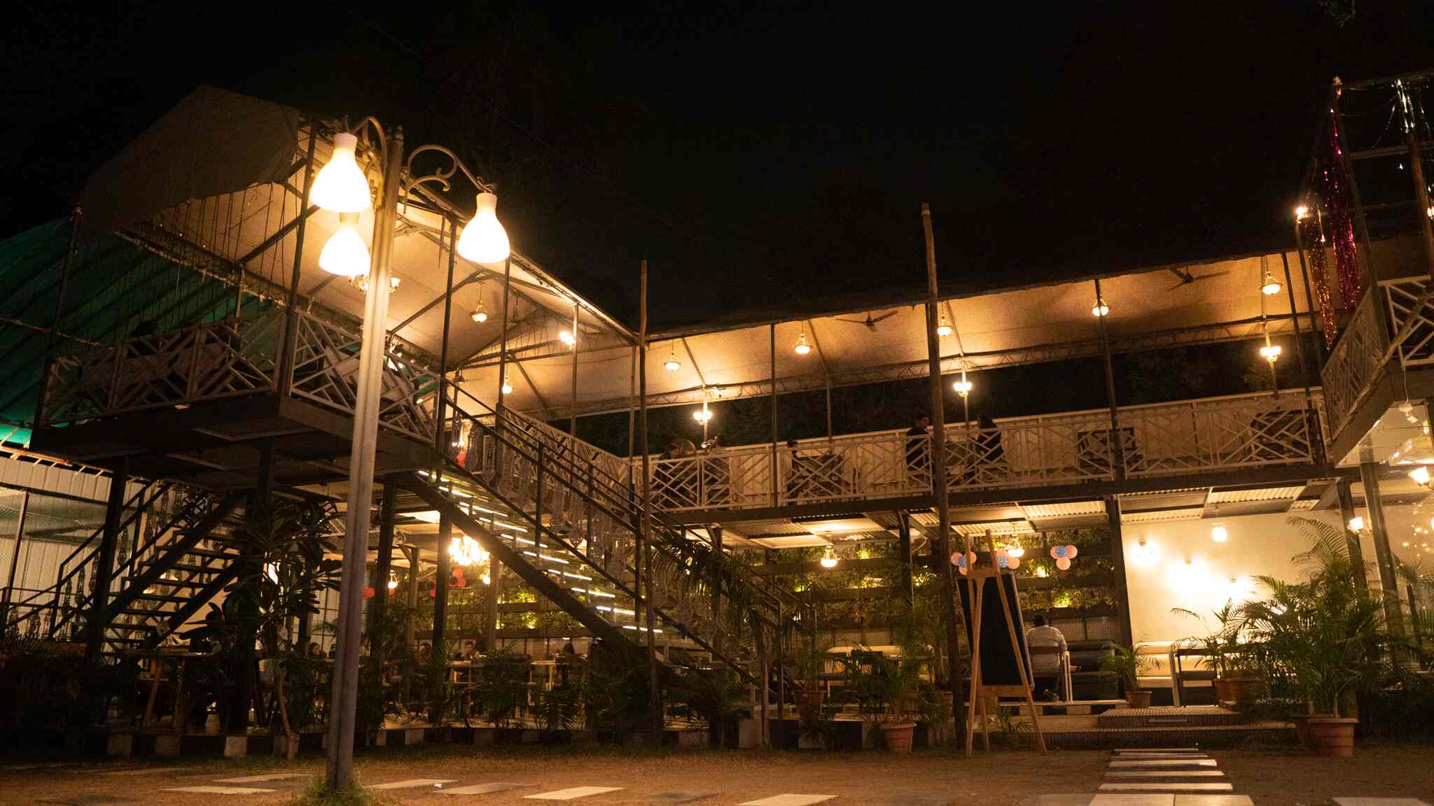 the-manager-of-common-ground-cafe-was-charged-with-owner-fraud