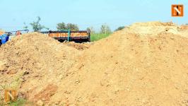 Teen Dies After Falling from Tractor Carrying Illegal Sand in Parseoni
								