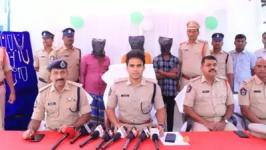 Burglar Arrested, Stolen Ornaments Worth Rs 3 Lakh Seized
								