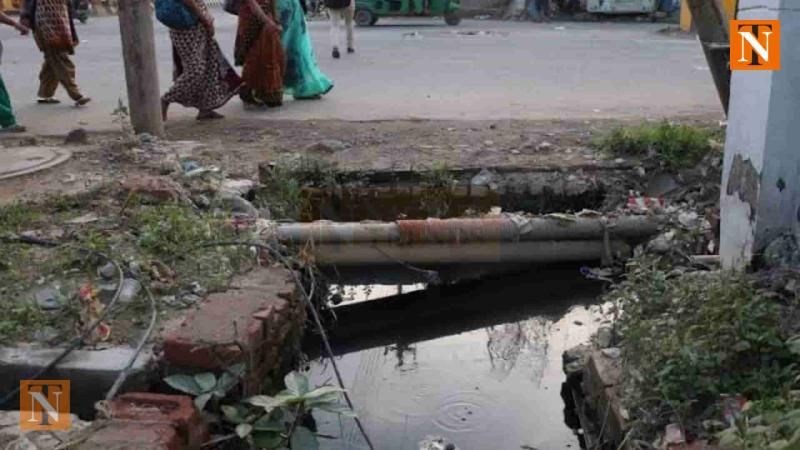 Drain Blocked with Weeds in Danaganj Triggers Urgent Civic Response