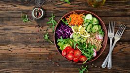 Nutritionist advices ways to reduce weight without following a diet
								