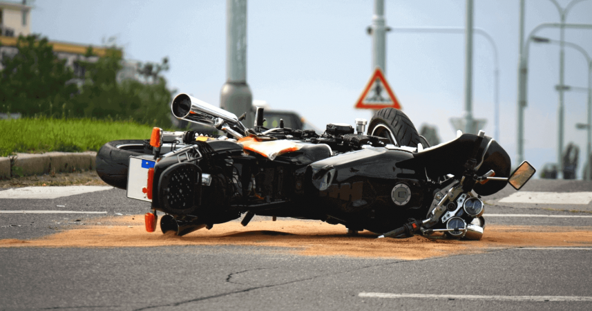 In an incident with a two-wheeler, in Ramtek Nagpur, two people died on the spot